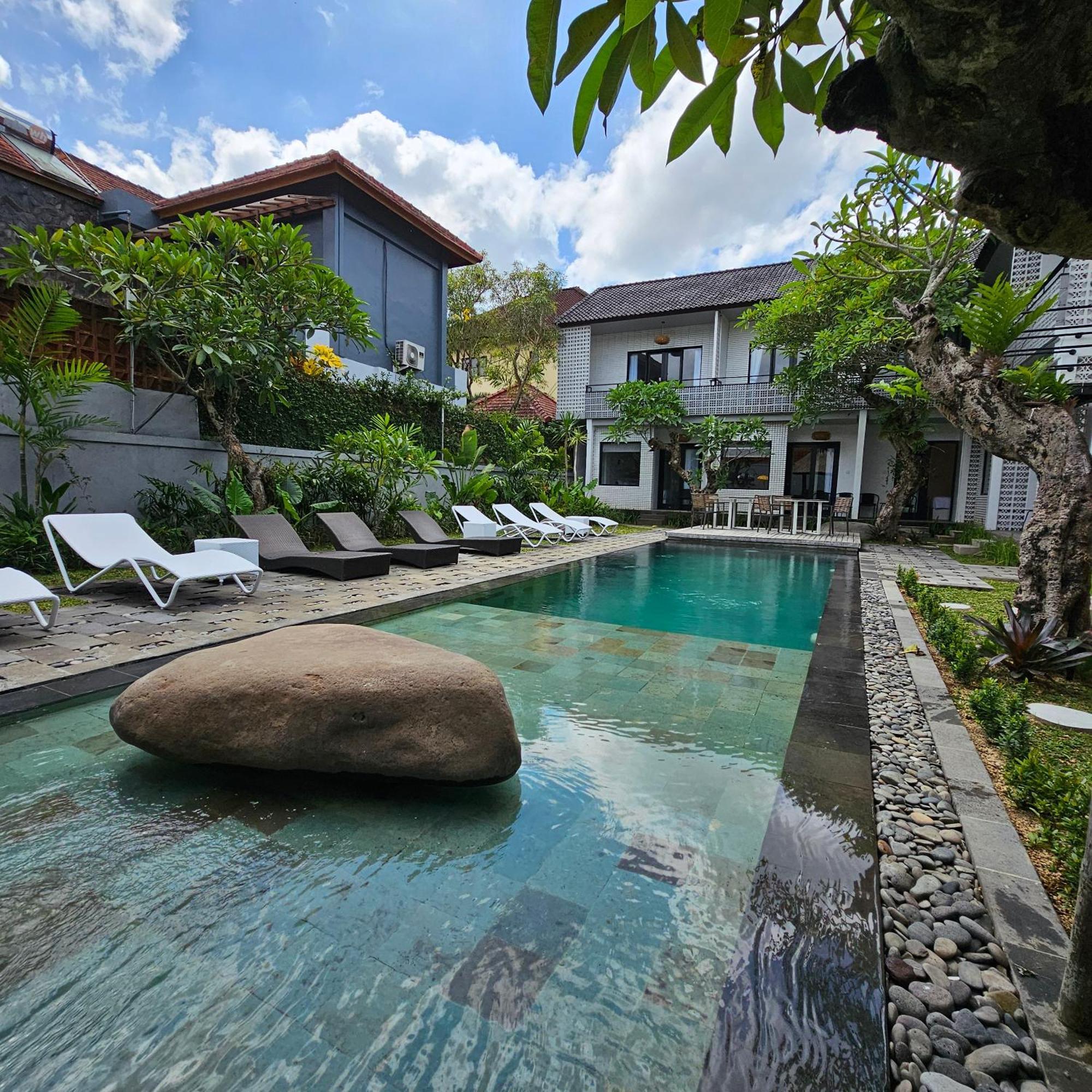 Chandi Hotel Ubud Buitenkant foto