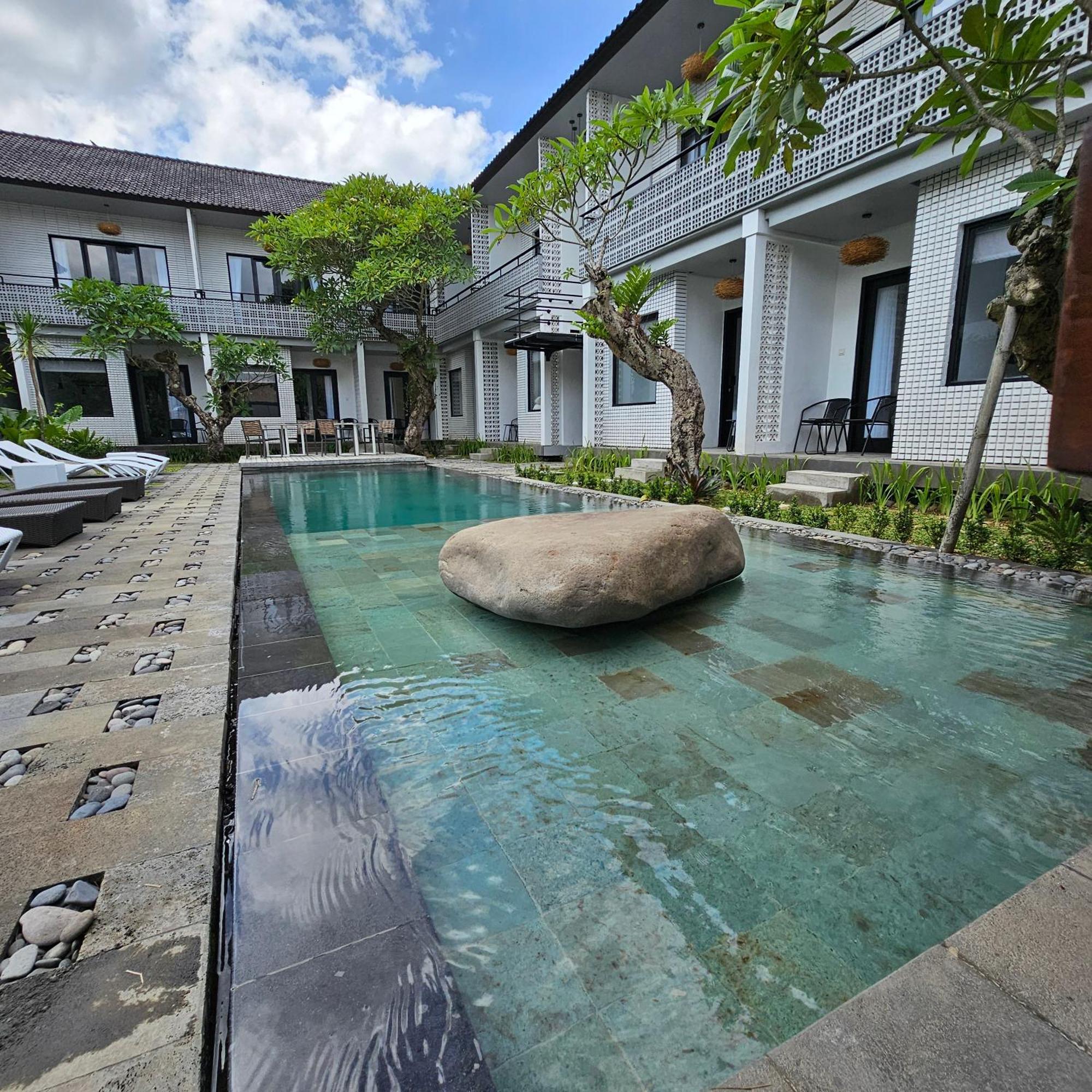 Chandi Hotel Ubud Buitenkant foto